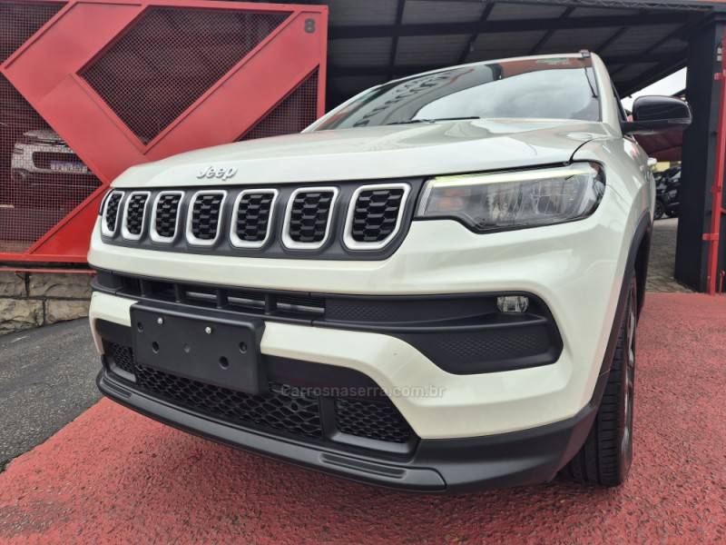 JEEP - COMPASS - 2024/2025 - Branca - R$ 155.000,00