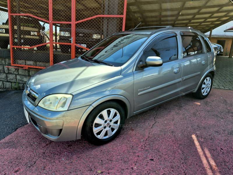 CHEVROLET - CORSA - 2008/2009 - Cinza - R$ 32.000,00