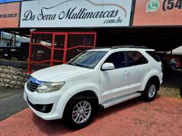 TOYOTA - HILUX - 2013/2013 - Branca - R$ 103.000,00