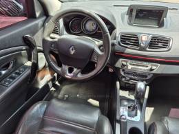 RENAULT - FLUENCE - 2015/2016 - Preta - R$ 66.900,00