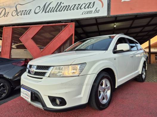 FIAT - FREEMONT - 2011/2012 - Branca - R$ 49.900,00