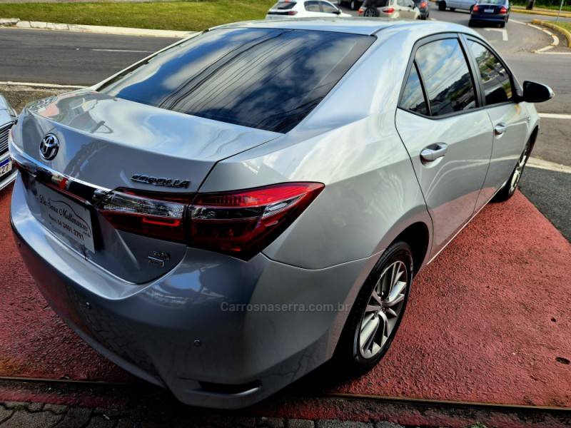 TOYOTA - COROLLA - 2015/2015 - Prata - R$ 86.000,00