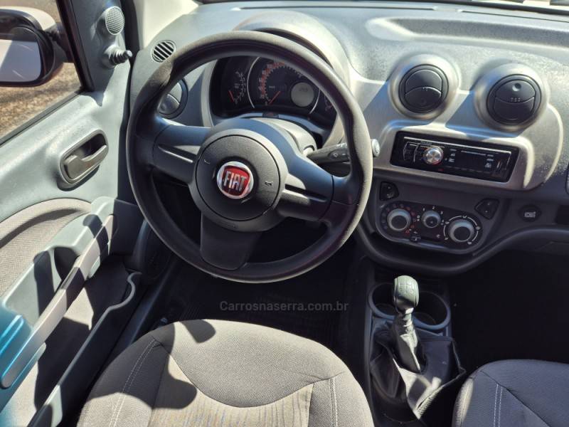 FIAT - UNO - 2013/2014 - Branca - R$ 37.000,00