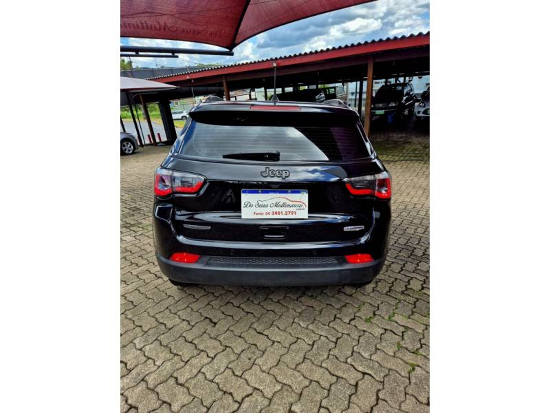 JEEP - COMPASS - 2020/2021 - Preta - R$ 107.000,00