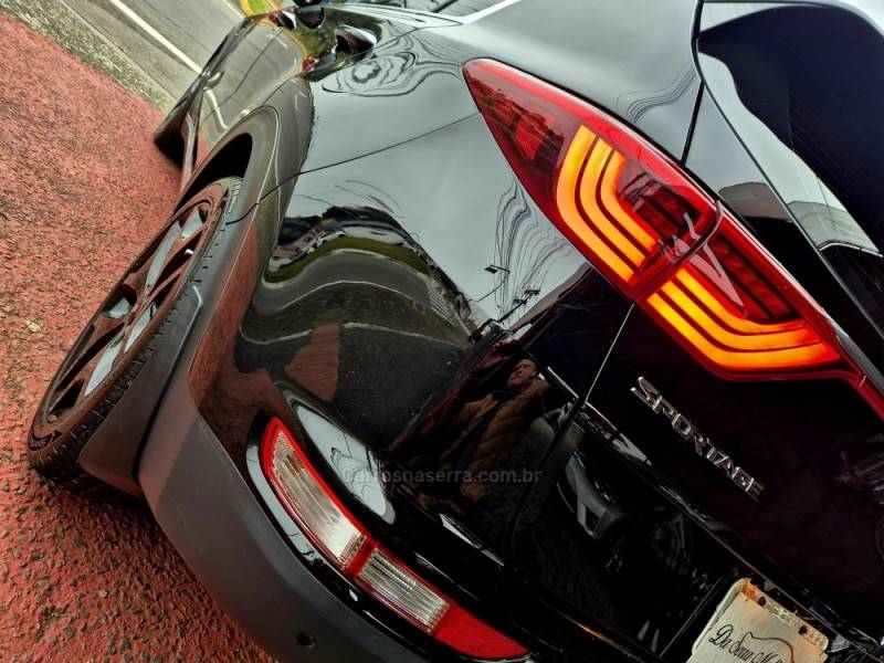 KIA MOTORS - SPORTAGE - 2016/2017 - Preta - R$ 112.000,00