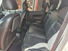 CITROËN - C3 PICASSO - 2011/2012 - Prata - R$ 32.000,00