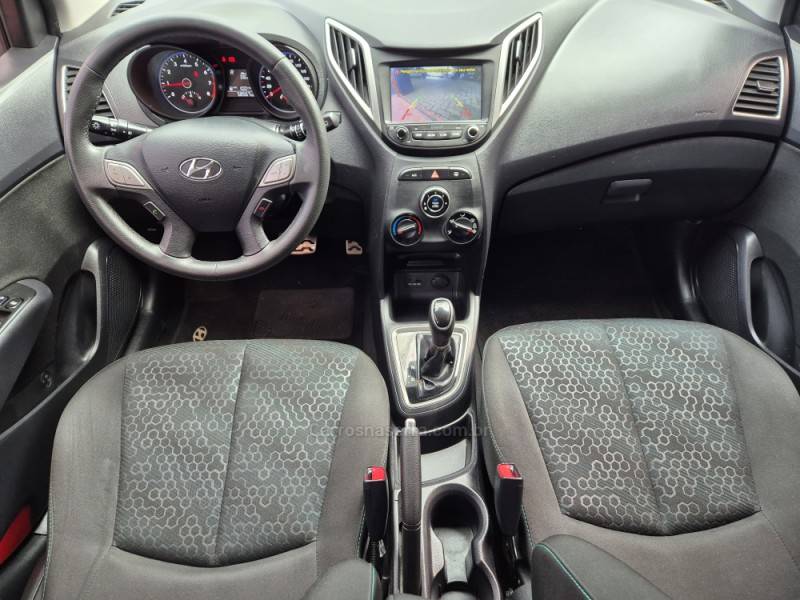 HYUNDAI - HB20X - 2018/2019 - Branca - R$ 74.900,00