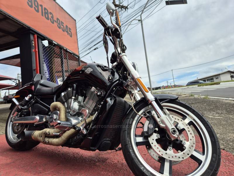 HARLEY-DAVIDSON - V-ROD MUSCLE - 2015/2015 - Vermelha - R$ 68.900,00