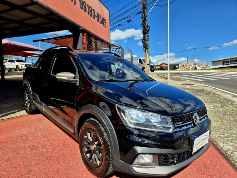 VOLKSWAGEN - SAVEIRO - 2017/2017 - Preta - R$ 78.000,00
