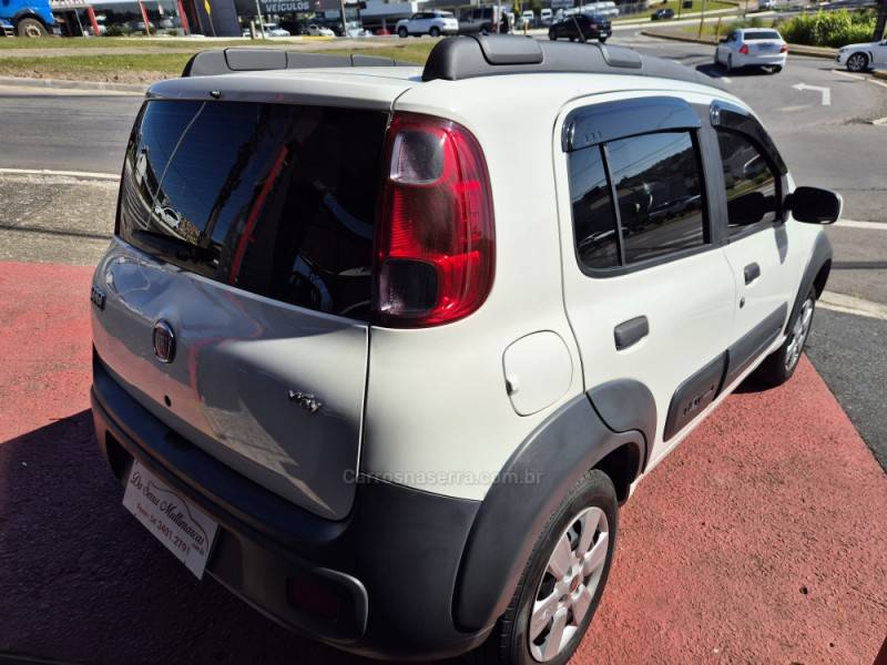 FIAT - UNO - 2013/2014 - Branca - R$ 37.000,00