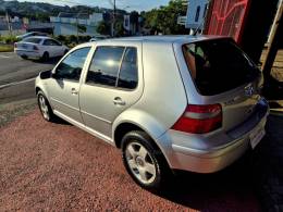 VOLKSWAGEN - GOLF - 2005/2006 - Prata - R$ 35.000,00