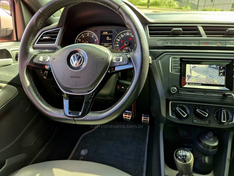 VOLKSWAGEN - SAVEIRO - 2017/2017 - Preta - R$ 78.000,00