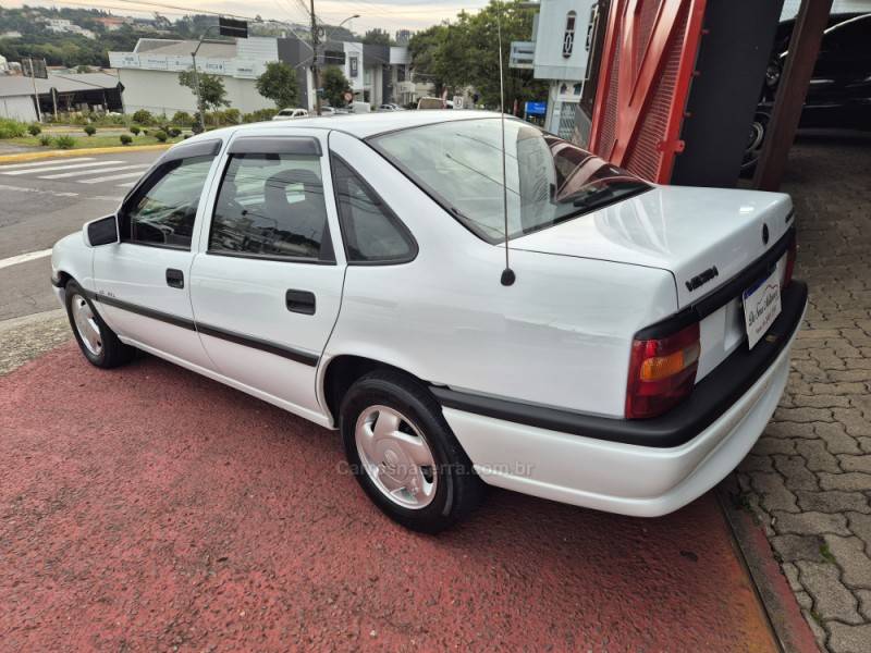 CHEVROLET - VECTRA - 1994/1995 - Branca - R$ 24.000,00