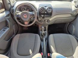 FIAT - PALIO - 2015/2015 - Preta - R$ 44.000,00