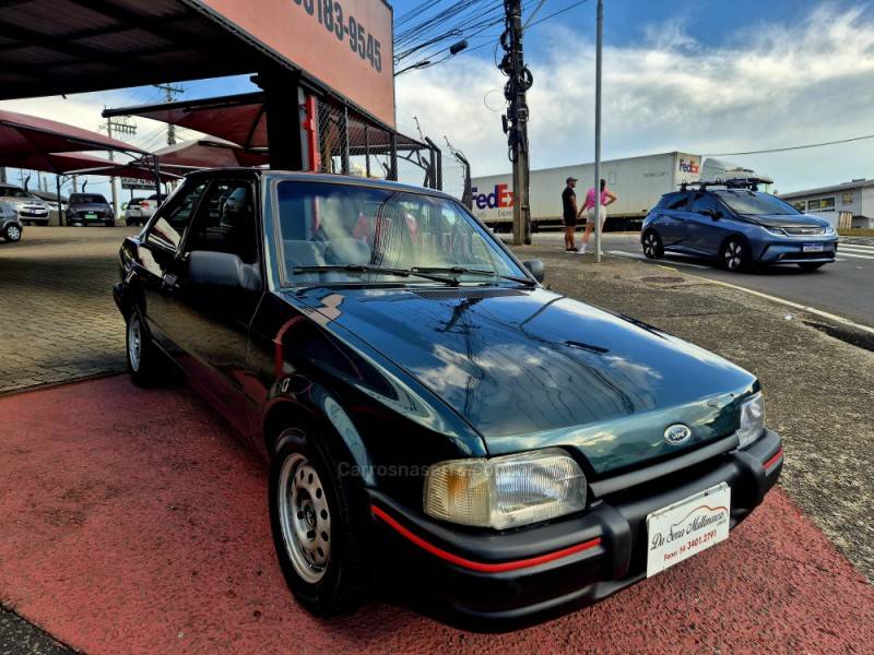 FORD - ESCORT - 1996/1996 - Verde - R$ 16.500,00