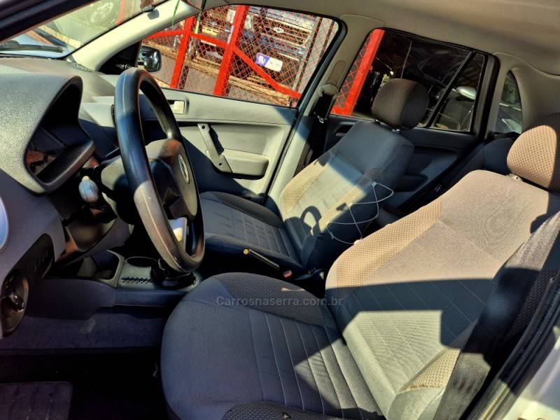 VOLKSWAGEN - GOL - 2008/2009 - Prata - R$ 27.900,00