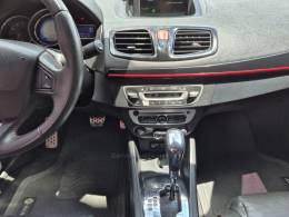 RENAULT - FLUENCE - 2015/2016 - Preta - R$ 66.900,00