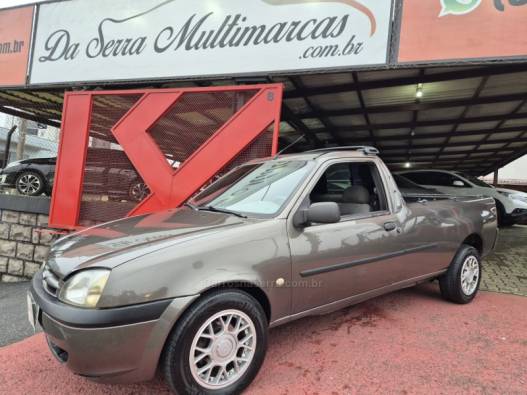 FORD - COURIER - 2000/2001 - Cinza - R$ 26.500,00
