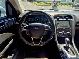 FORD - FUSION - 2015/2016 - Branca - R$ 89.000,00
