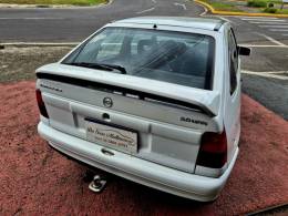 CHEVROLET - KADETT - 1997/1998 - Branca - R$ 29.900,00