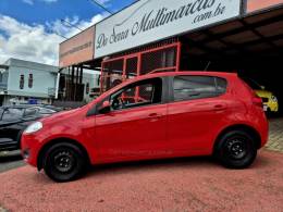 FIAT - PALIO - 2014/2015 - Vermelha - R$ 39.900,00