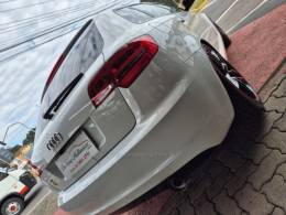 AUDI - A3 - 2010/2010 - Branca - R$ 81.000,00