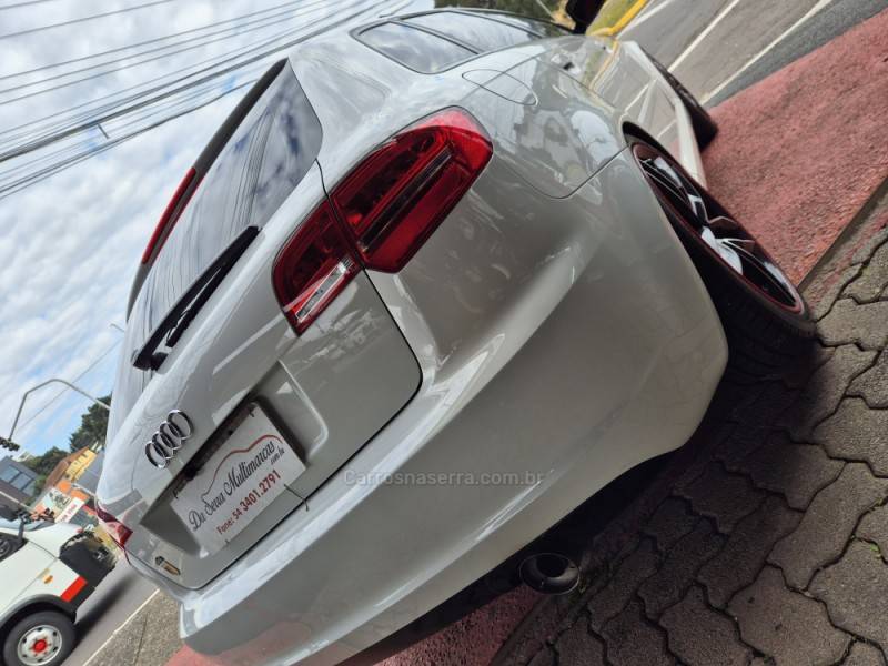 AUDI - A3 - 2010/2010 - Branca - R$ 81.000,00