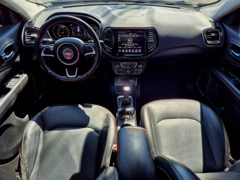 JEEP - COMPASS - 2020/2021 - Preta - R$ 108.000,00