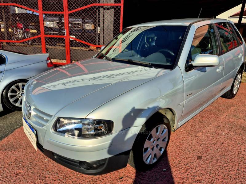 VOLKSWAGEN - GOL - 2008/2009 - Prata - R$ 27.900,00