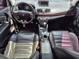 RENAULT - FLUENCE - 2015/2016 - Preta - R$ 66.900,00