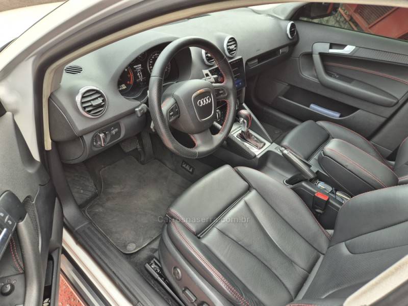 AUDI - A3 - 2010/2010 - Branca - R$ 81.000,00