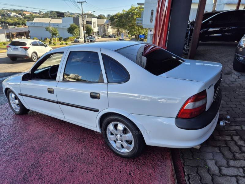 CHEVROLET - VECTRA - 1999/1999 - Branca - R$ 23.000,00