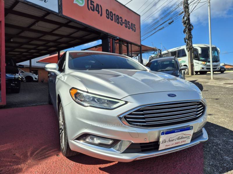 FORD - FUSION - 2016/2017 - Prata - R$ 112.000,00