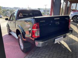 TOYOTA - HILUX - 2013/2013 - Preta - R$ 135.000,00