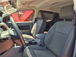 FORD - RANGER - 2014/2014 - Prata - R$ 89.900,00