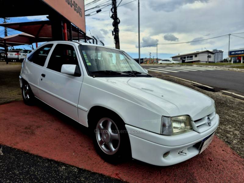 CHEVROLET - KADETT - 1997/1998 - Branca - R$ 29.900,00