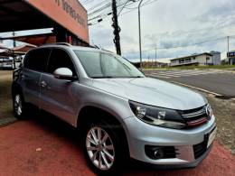VOLKSWAGEN - TIGUAN - 2011/2012 - Prata - R$ 61.000,00