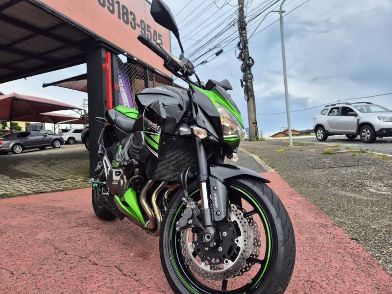 KAWASAKI - Z800 - 2014/2014 - Verde - R$ 41.500,00