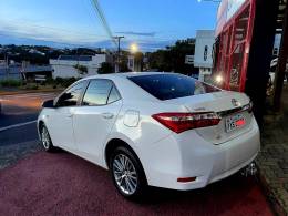 TOYOTA - COROLLA - 2014/2015 - Branca - R$ 85.000,00