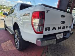 FORD - RANGER - 2021/2021 - Branca - R$ 185.000,00