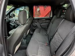 RENAULT - DUSTER OROCH - 2015/2016 - Prata - R$ 74.000,00
