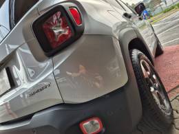 JEEP - RENEGADE - 2015/2016 - Prata - R$ 70.000,00