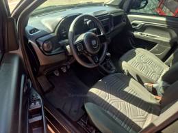 FIAT - STRADA - 2022/2023 - Preta - R$ 84.900,00