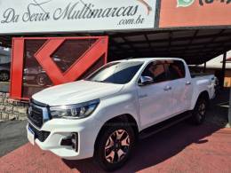 TOYOTA - HILUX - 2018/2019 - Branca - R$ 211.900,00