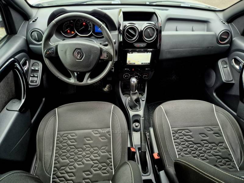 RENAULT - DUSTER OROCH - 2015/2016 - Prata - R$ 74.000,00