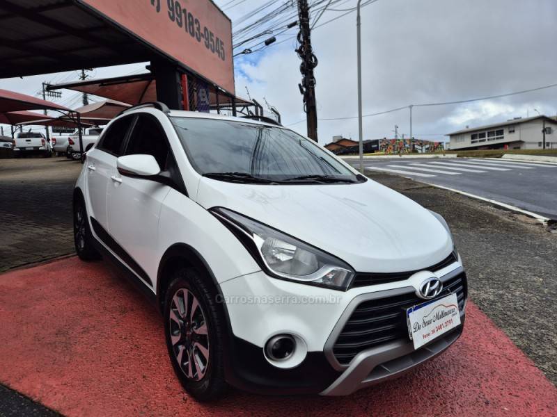 HYUNDAI - HB20X - 2018/2019 - Branca - R$ 74.900,00