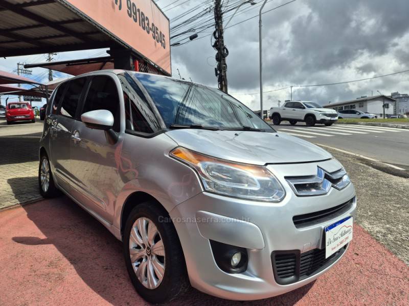 CITROËN - C3 PICASSO - 2011/2012 - Prata - R$ 32.000,00