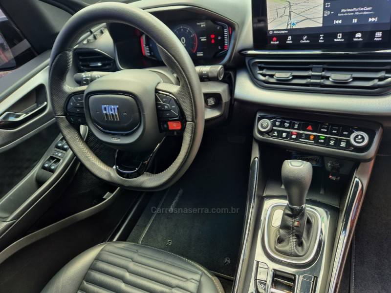 FIAT - FASTBACK - 2022/2023 - Preta - R$ 122.000,00