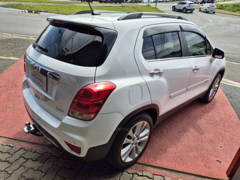 CHEVROLET - TRACKER - 2018/2018 - Branca - R$ 90.000,00