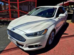 FORD - FUSION - 2015/2016 - Branca - R$ 88.000,00